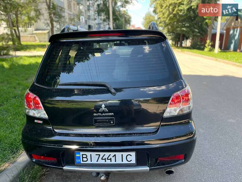 Позашляховик / Кросовер Mitsubishi Outlander 2003 в Полтаві