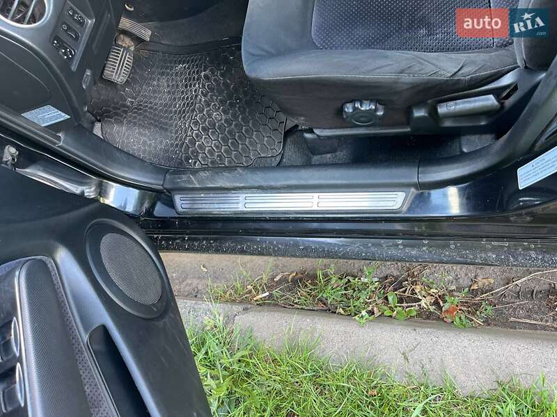 Позашляховик / Кросовер Mitsubishi Outlander 2003 в Полтаві