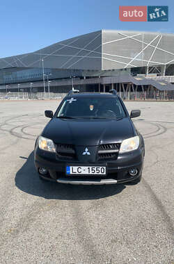 Позашляховик / Кросовер Mitsubishi Outlander 2006 в Рівному