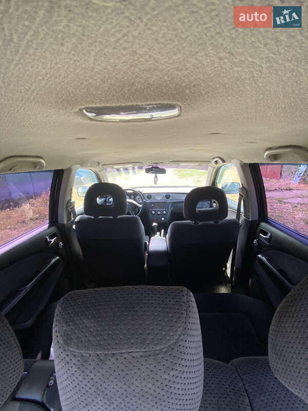 Позашляховик / Кросовер Mitsubishi Outlander 2005 в Павлограді фото 6 Позашляховик / Кросовер Mitsubishi Outlander 2005 в Павлограді