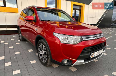 Позашляховик / Кросовер Mitsubishi Outlander 2014 в Тернополі