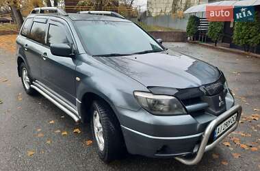 Внедорожник / Кроссовер Mitsubishi Outlander 2003 в Киеве