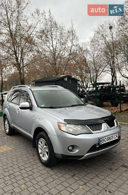 Внедорожник / Кроссовер Mitsubishi Outlander 2008 в Ровно