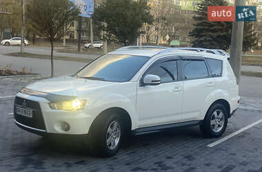 Внедорожник / Кроссовер Mitsubishi Outlander 2010 в Полтаве