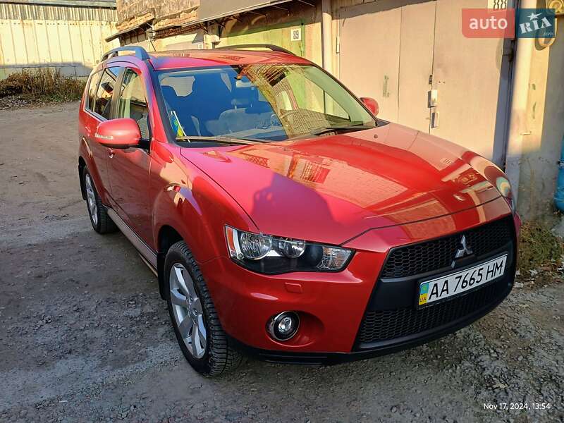 Mitsubishi Outlander 2011