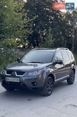 Внедорожник / Кроссовер Mitsubishi Outlander 2007 в Ровно