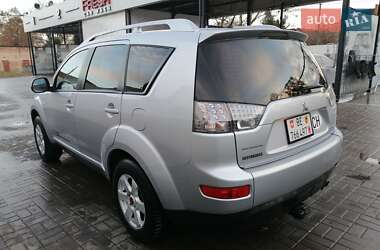 Позашляховик / Кросовер Mitsubishi Outlander 2009 в Рівному