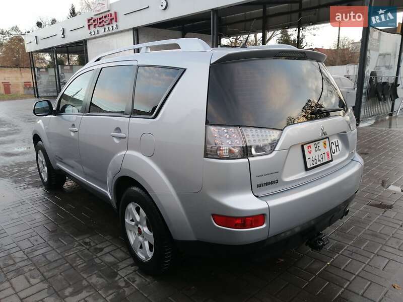 Внедорожник / Кроссовер Mitsubishi Outlander 2009 в Ровно