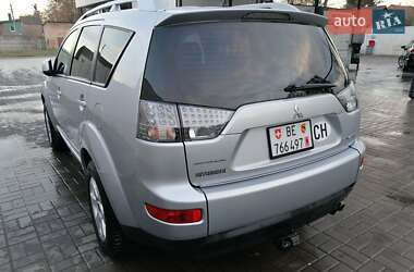 Внедорожник / Кроссовер Mitsubishi Outlander 2009 в Ровно