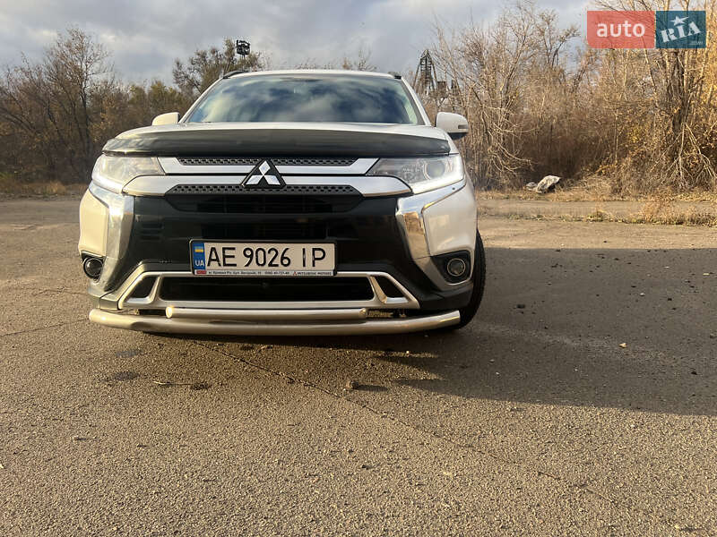 Позашляховик / Кросовер Mitsubishi Outlander 2018 в Кривому Розі