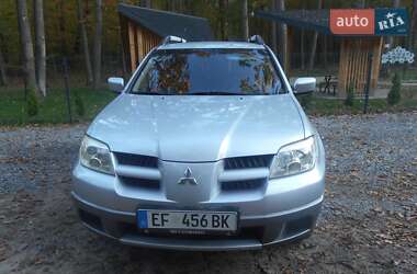 Внедорожник / Кроссовер Mitsubishi Outlander 2006 в Радивилове