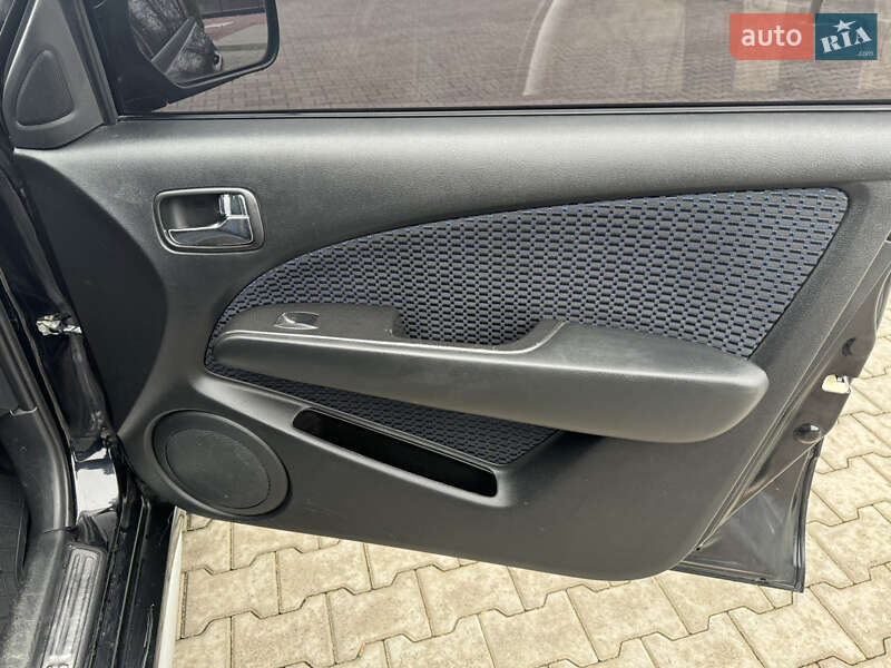 Позашляховик / Кросовер Mitsubishi Outlander 2009 в Івано-Франківську