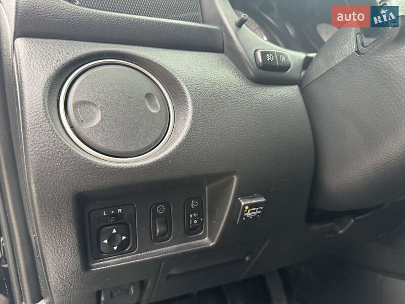Позашляховик / Кросовер Mitsubishi Outlander 2009 в Івано-Франківську