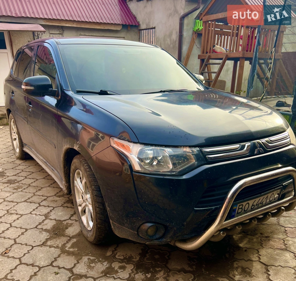 2013 Mitsubishi Outlander - мініатюра 20