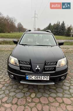 Позашляховик / Кросовер Mitsubishi Outlander 2008 в Буську