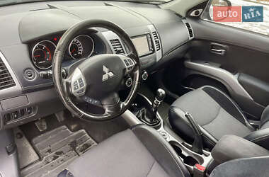 Внедорожник / Кроссовер Mitsubishi Outlander 2011 в Киеве