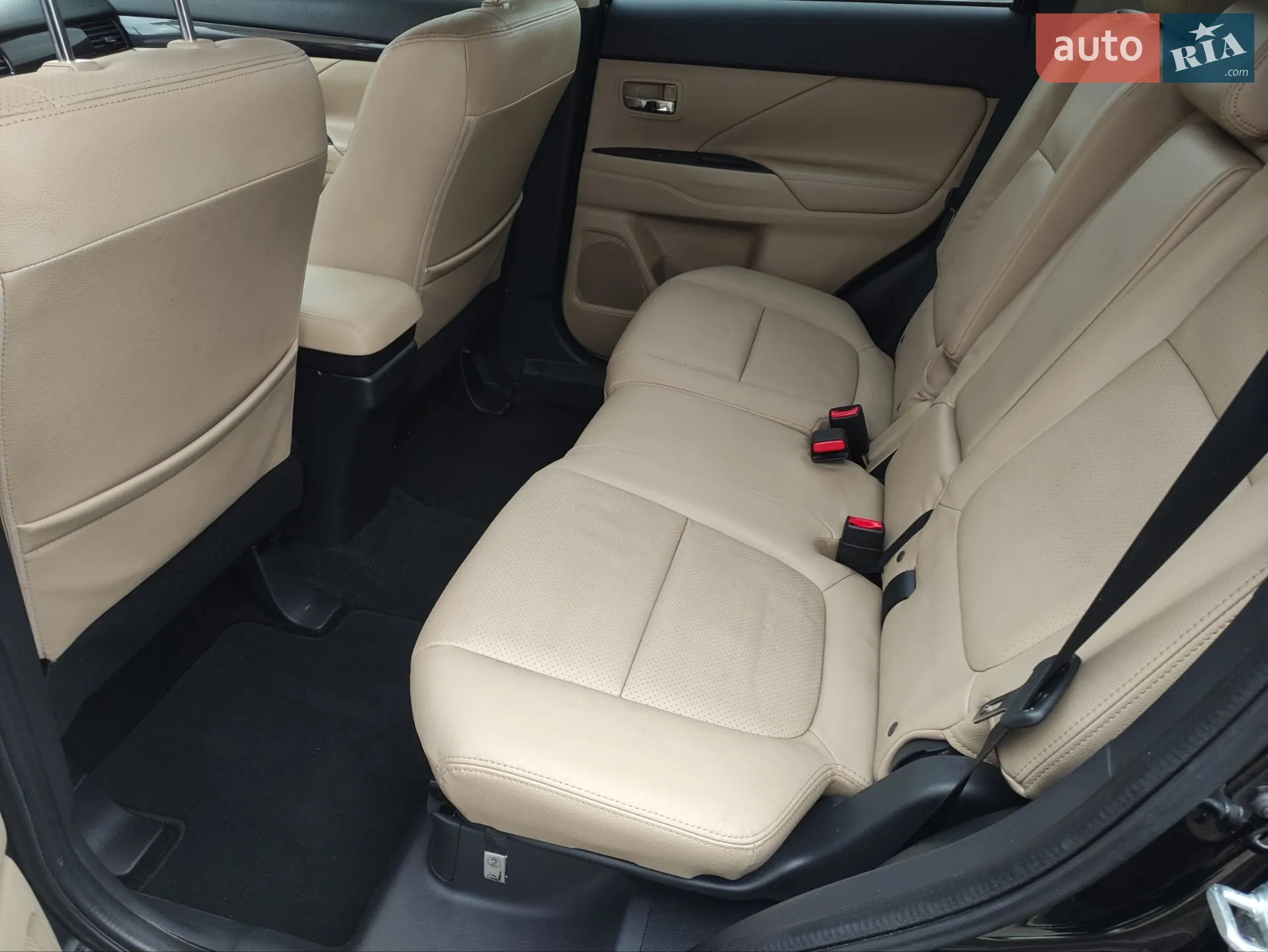 2018 Mitsubishi Outlander - мініатюра 14