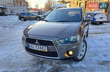 Внедорожник / Кроссовер Mitsubishi Outlander 2010 в Житомире