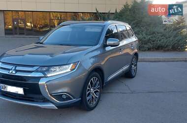 Внедорожник / Кроссовер Mitsubishi Outlander 2017 в Запорожье