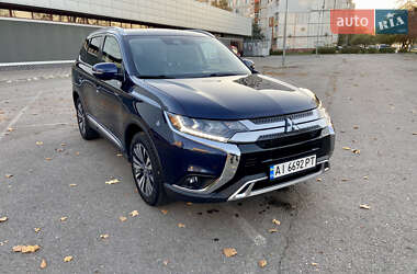 Внедорожник / Кроссовер Mitsubishi Outlander 2018 в Белой Церкви