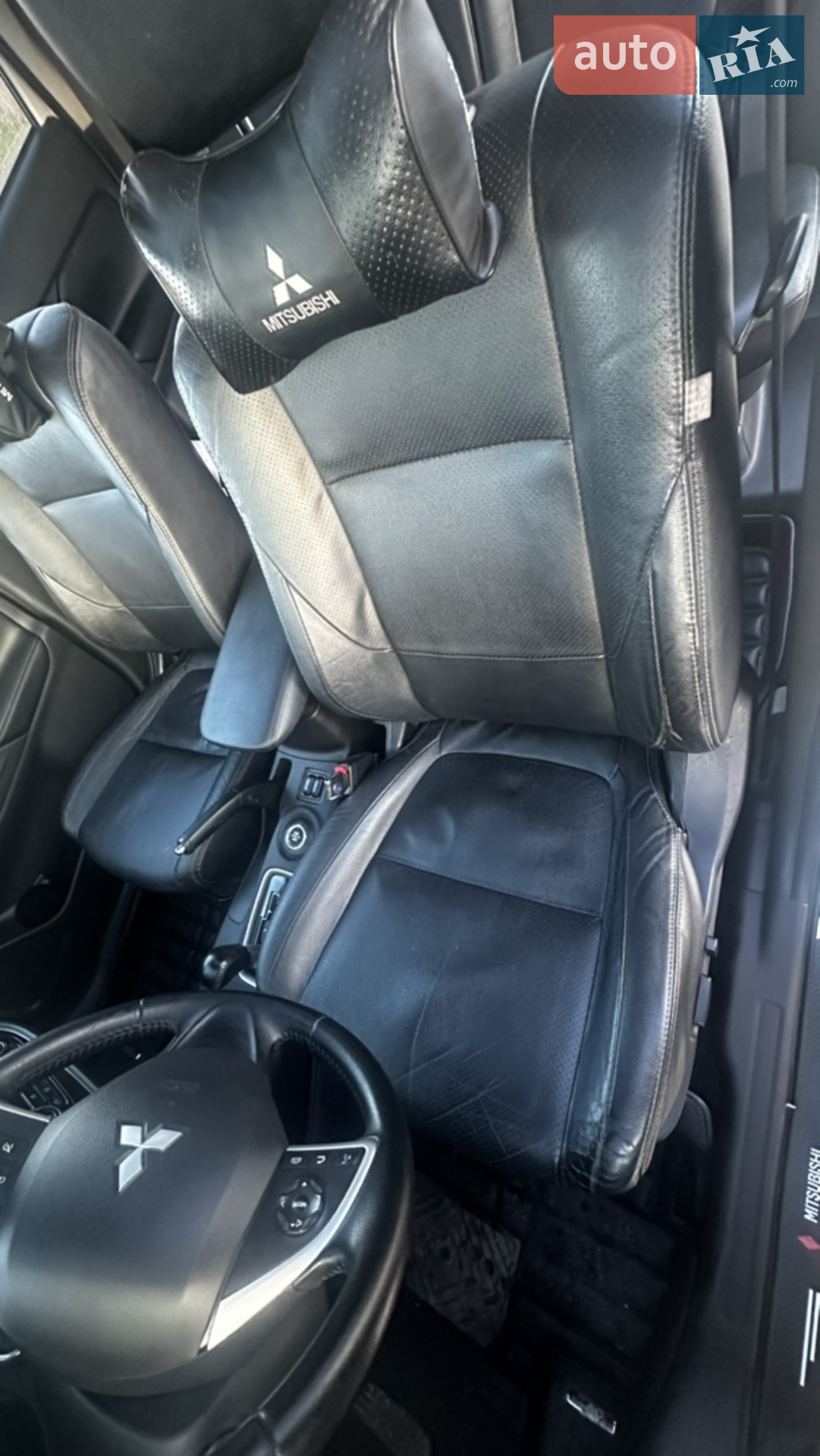 2013 Mitsubishi Outlander - мініатюра 3
