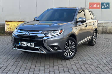 Внедорожник / Кроссовер Mitsubishi Outlander 2019 в Львове