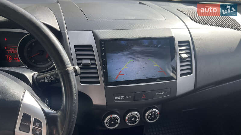 Внедорожник / Кроссовер Mitsubishi Outlander 2008 в Мукачево фото 5 Внедорожник / Кроссовер Mitsubishi Outlander 2008 в Мукачево