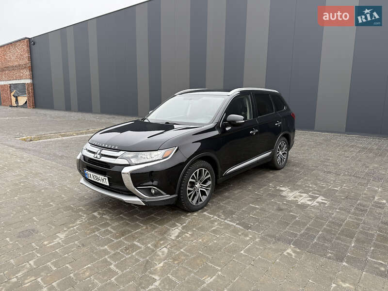 Позашляховик / Кросовер Mitsubishi Outlander 2016 в Хмельницькому