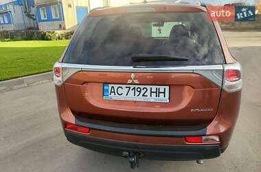 Позашляховик / Кросовер Mitsubishi Outlander 2012 в Луцьку