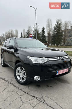 Позашляховик / Кросовер Mitsubishi Outlander 2013 в Миргороді