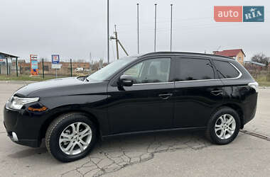 Позашляховик / Кросовер Mitsubishi Outlander 2013 в Миргороді