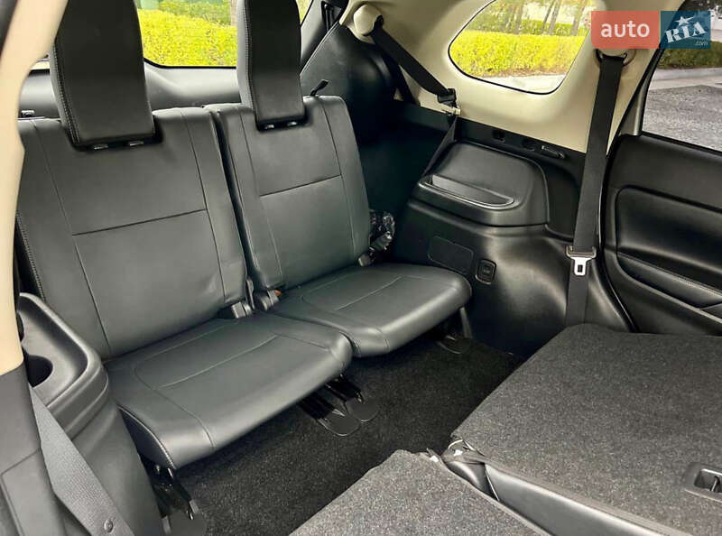 Внедорожник / Кроссовер Mitsubishi Outlander 2019 в Хмельницком