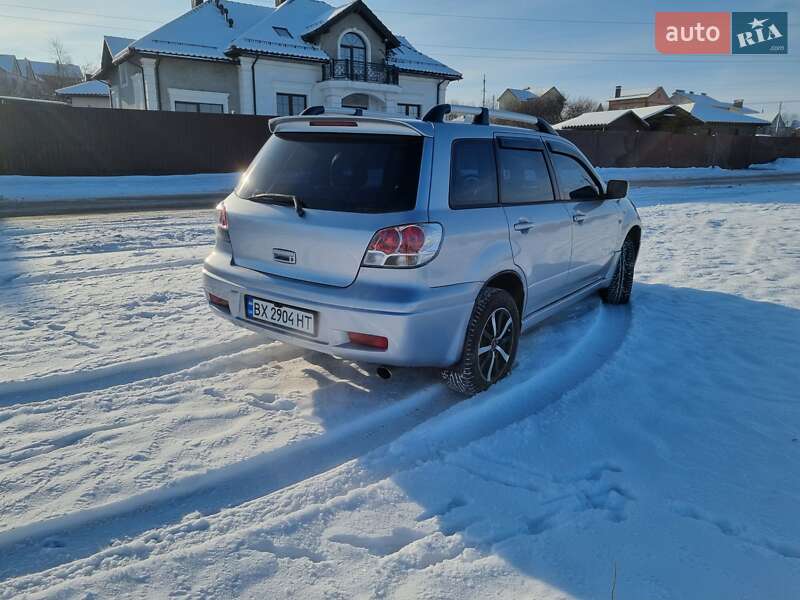 Позашляховик / Кросовер Mitsubishi Outlander 2003 в Хмельницькому