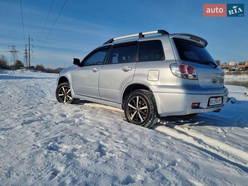 Позашляховик / Кросовер Mitsubishi Outlander 2003 в Хмельницькому