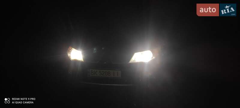 Внедорожник / Кроссовер Mitsubishi Outlander 2007 в Сарнах