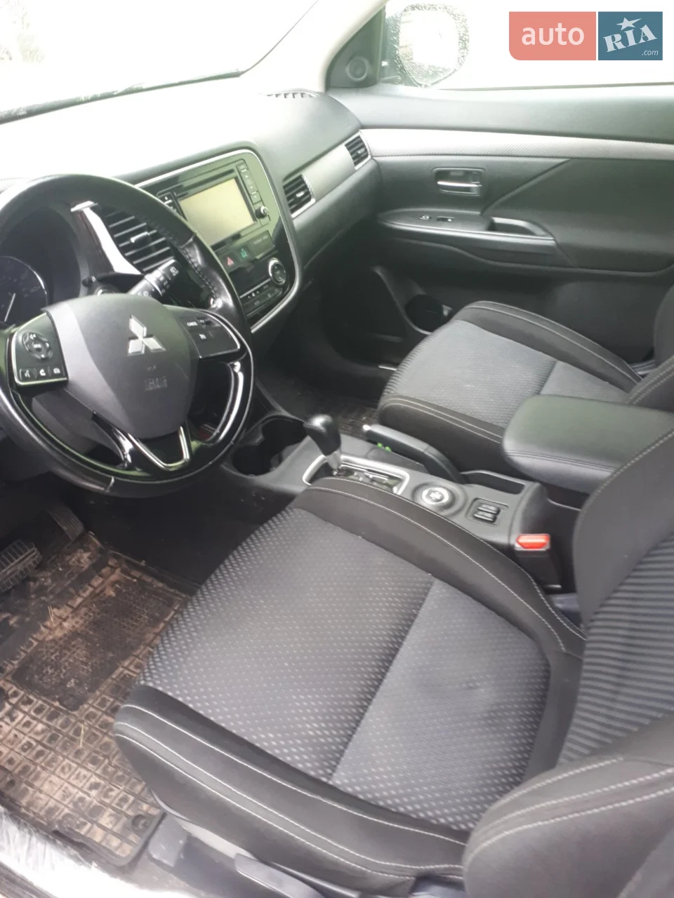 2017 Mitsubishi Outlander - мініатюра 9