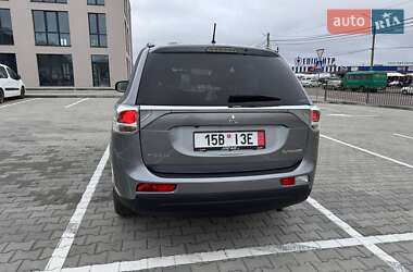 Позашляховик / Кросовер Mitsubishi Outlander 2014 в Калуші