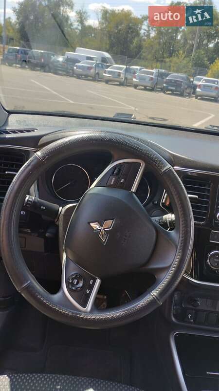 Позашляховик / Кросовер Mitsubishi Outlander 2019 в Запоріжжі