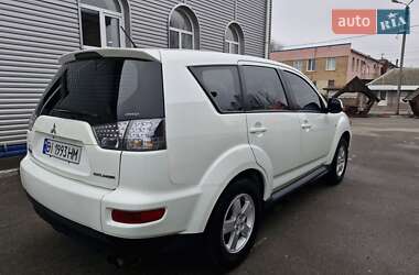 Позашляховик / Кросовер Mitsubishi Outlander 2011 в Миргороді