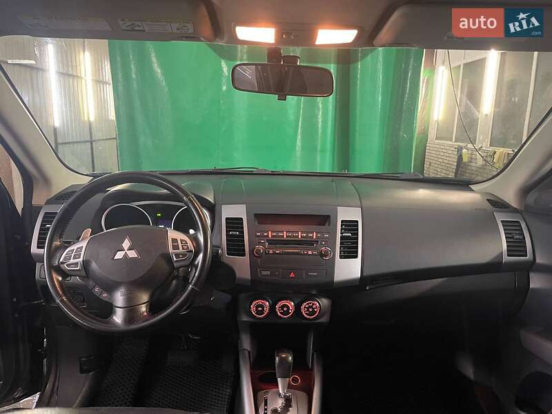 Внедорожник / Кроссовер Mitsubishi Outlander 2013 в Белой Церкви
