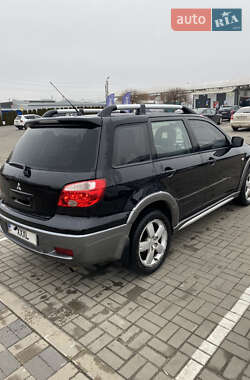 Позашляховик / Кросовер Mitsubishi Outlander 2004 в Черкасах