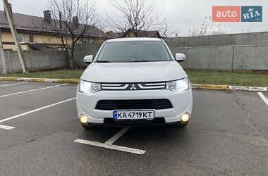 Позашляховик / Кросовер Mitsubishi Outlander 2013 в Софіївській Борщагівці