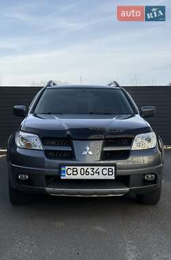 Позашляховик / Кросовер Mitsubishi Outlander 2005 в Чернігові