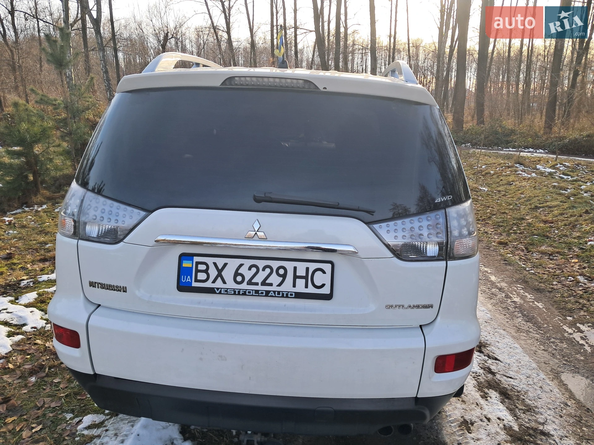2010 Mitsubishi Outlander - мініатюра 8