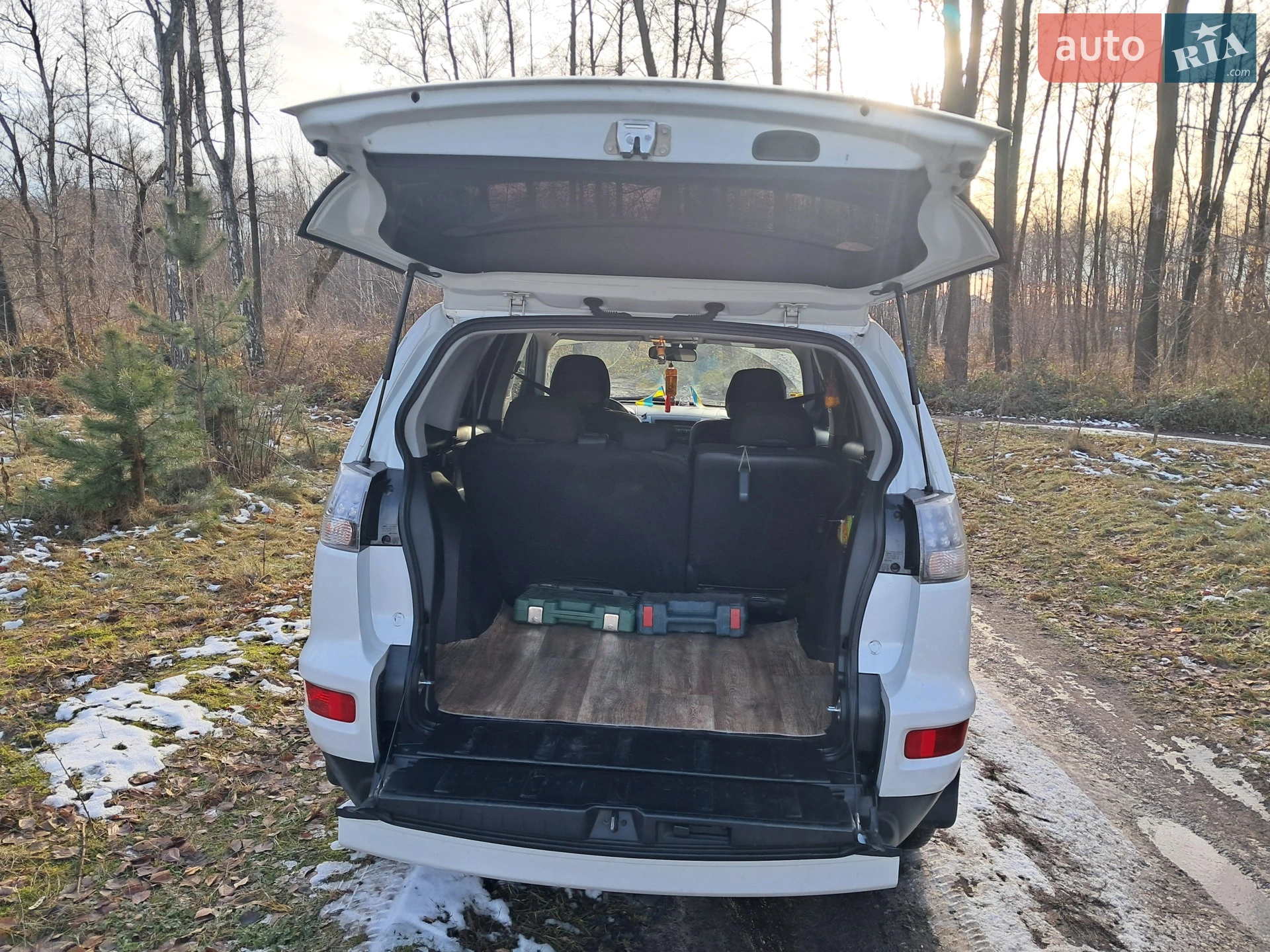 2010 Mitsubishi Outlander - мініатюра 11