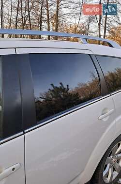 Внедорожник / Кроссовер Mitsubishi Outlander 2010 в 