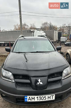 Позашляховик / Кросовер Mitsubishi Outlander 2003 в Житомирі