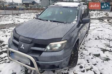 Позашляховик / Кросовер Mitsubishi Outlander 2003 в Києві