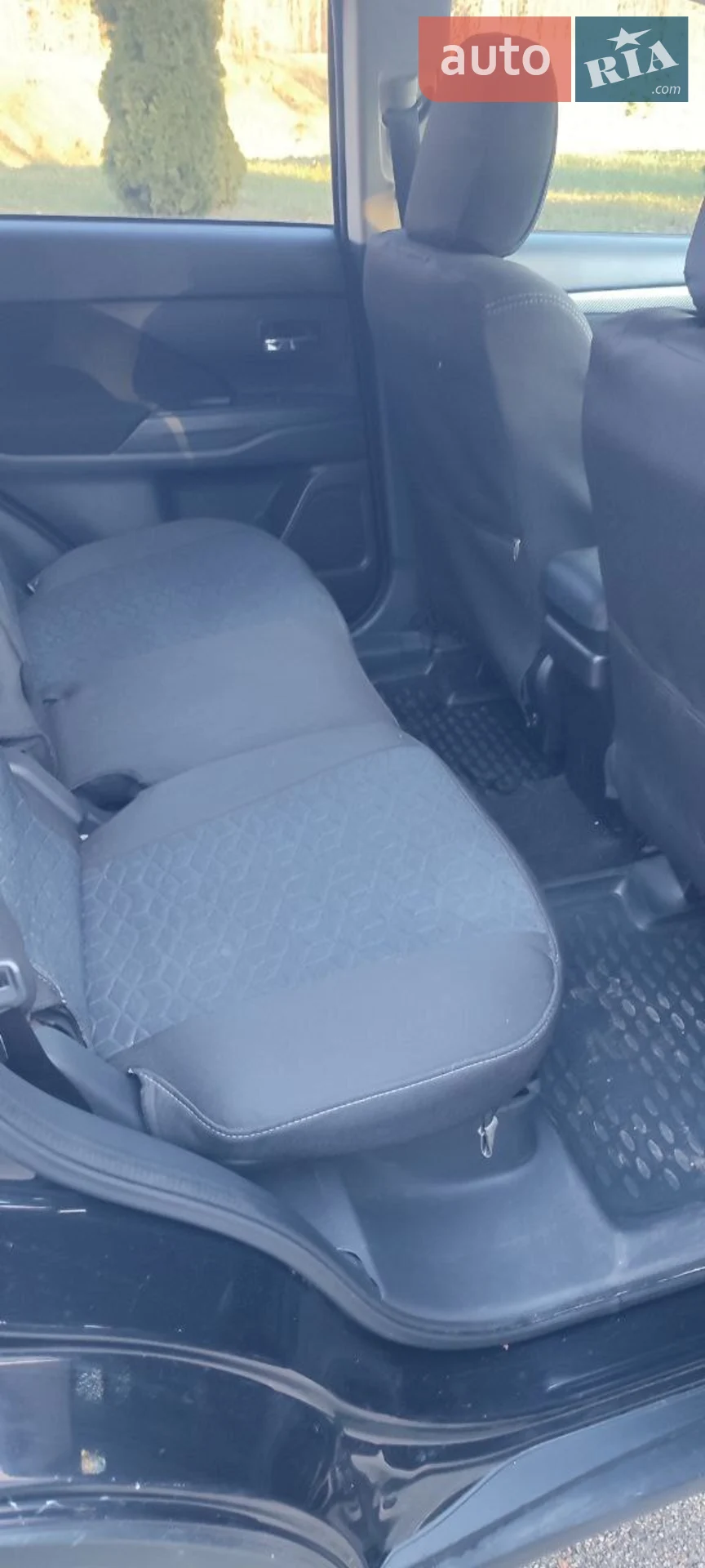2016 Mitsubishi Outlander - мініатюра 10