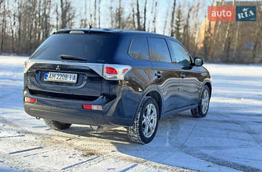 Позашляховик / Кросовер Mitsubishi Outlander 2014 в Бердичеві